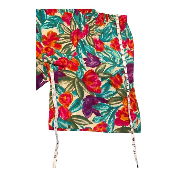 Cristin Stevens Women’s Vintage Multicolor Floral Top and Shorts Set Size M - Picture 14 of 15